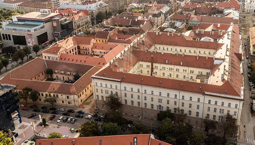 Secția Contencios administrativ și fiscal